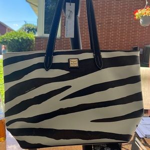 New with tags dooney and bourke zebra print bag